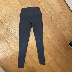 Anthracite alo yoga grey leggings size XS - good condition